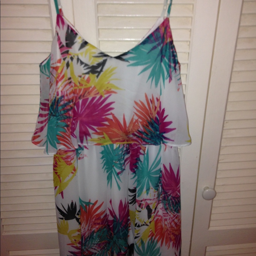 Cute flowy dress